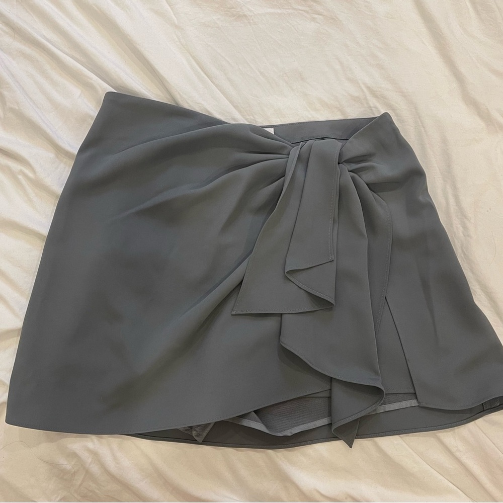 L’académie Neptune skort in slate grey
